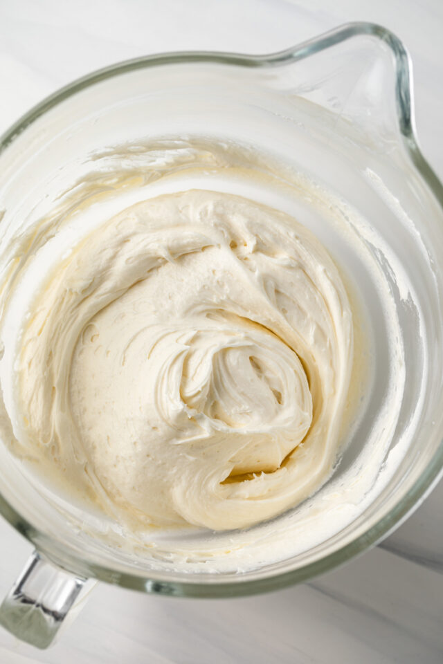 Coconut buttercream frosting