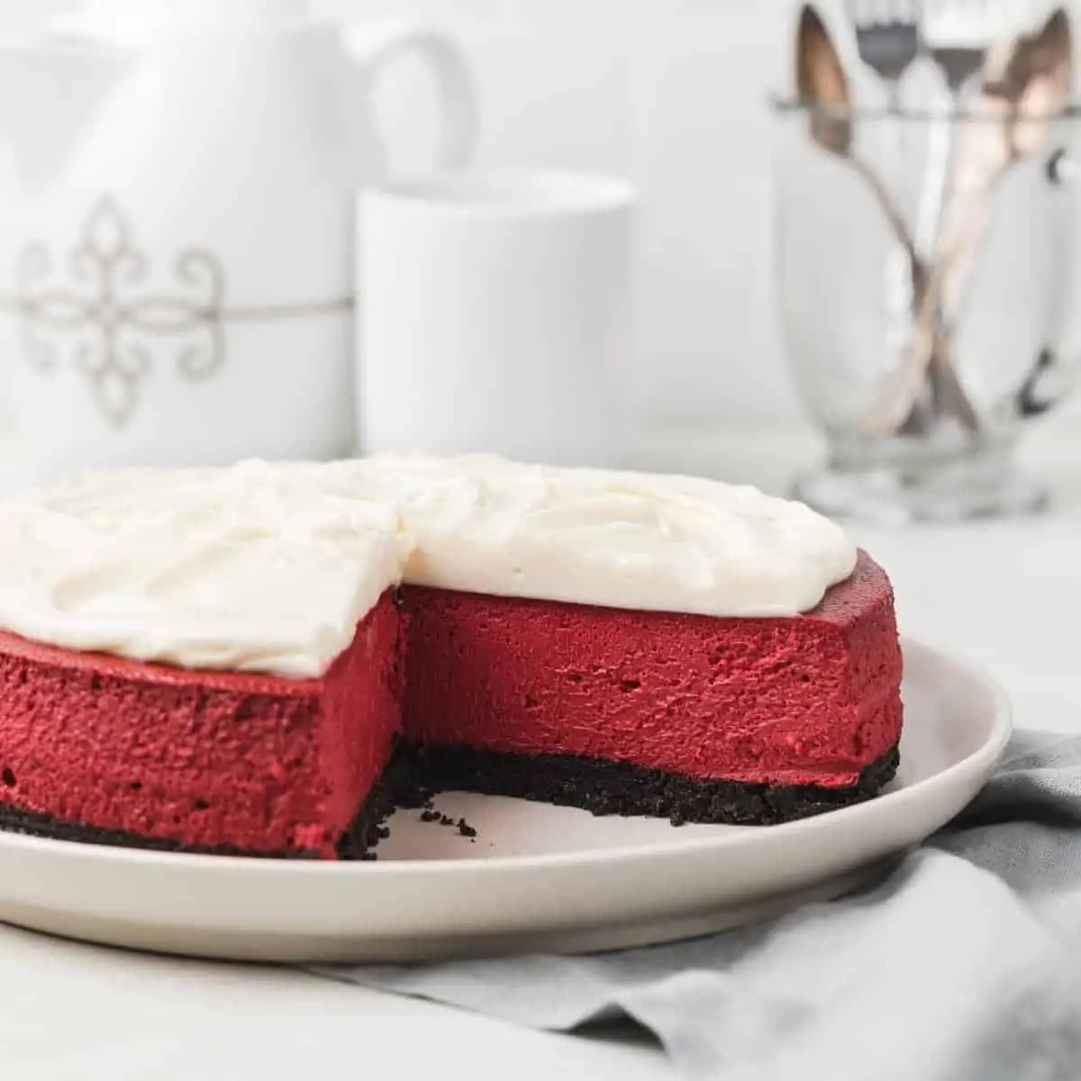 Red Velvet Cheesecake