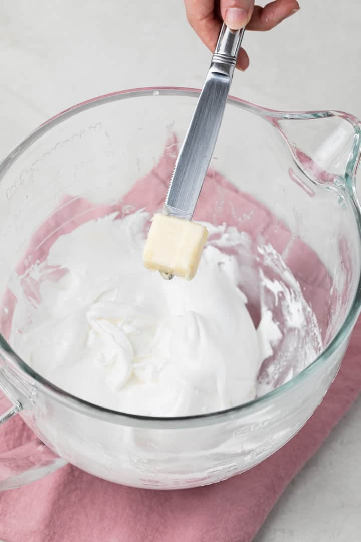 butter added to meringue for buttercream