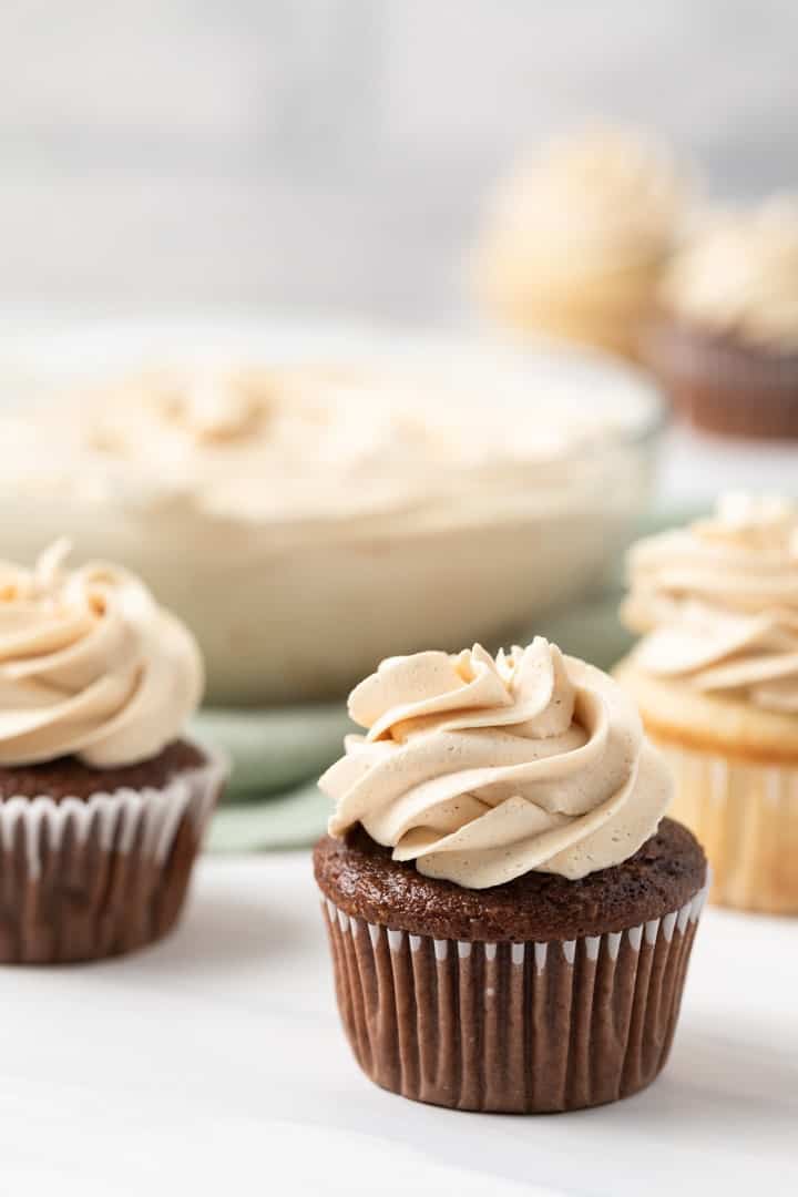 creamy peanut butter frosting