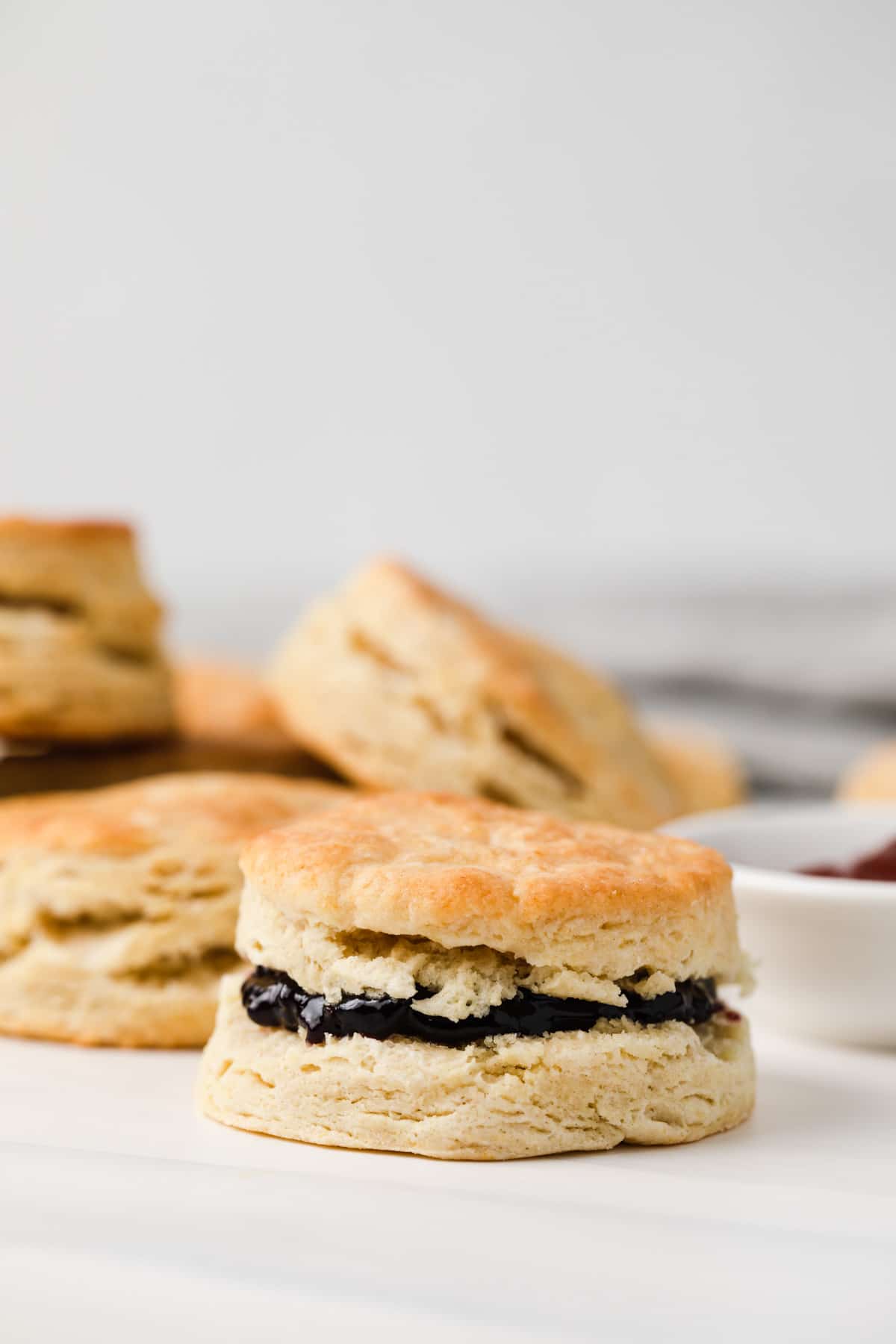 biscuit filled with jam