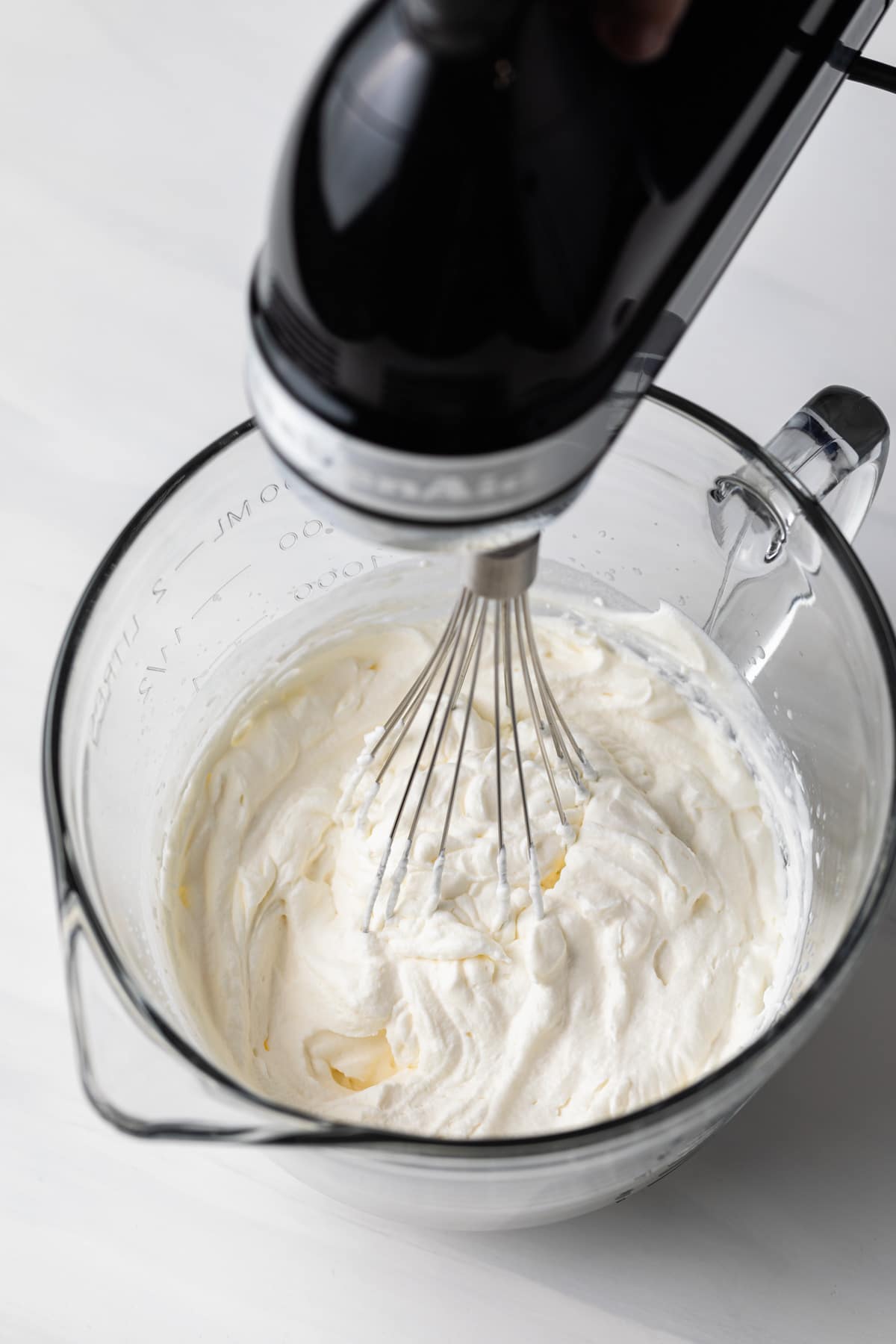 mixer whipping cream to stiff peaks