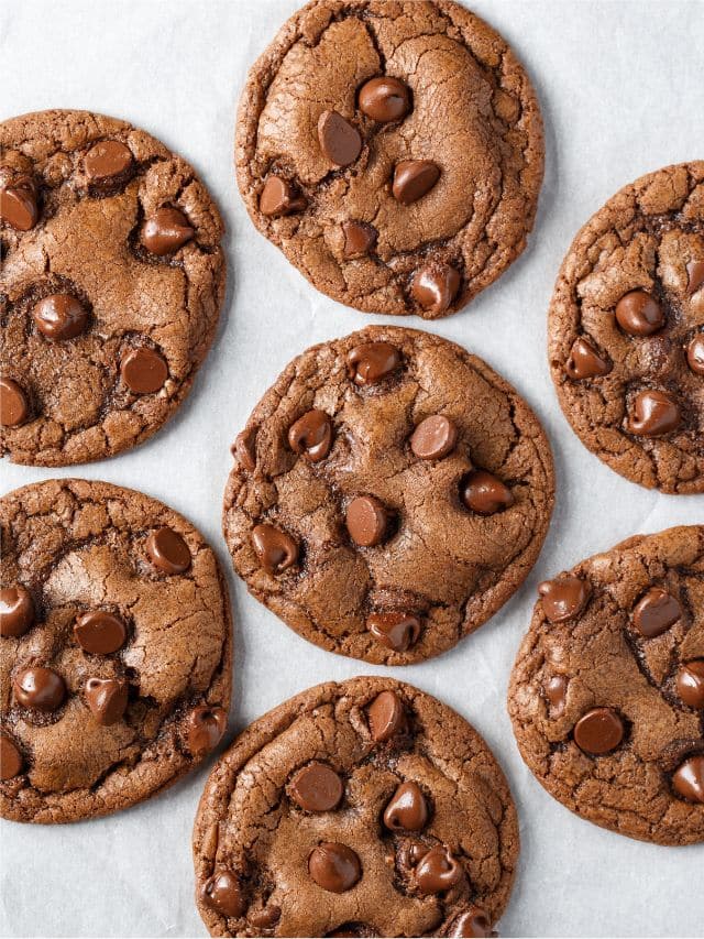 How to Make Chocolate Chip Nutella Cookies