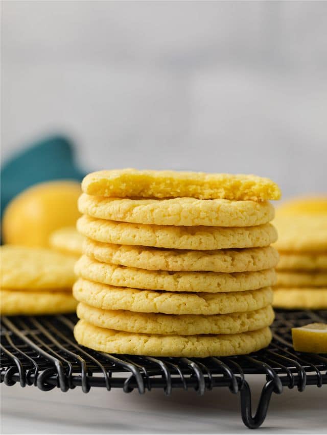 How to Make Chewy Lemon Cookies