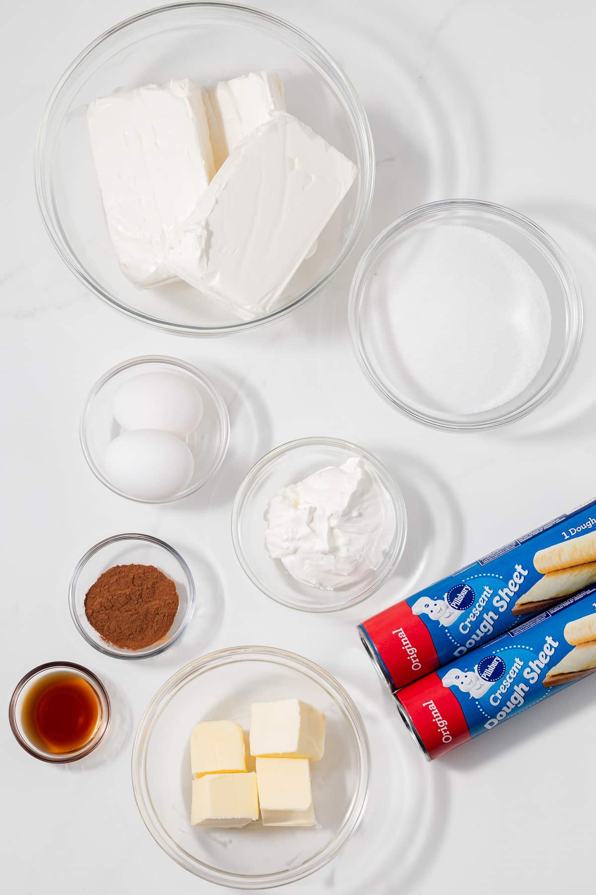 Ingredients to make sopapilla cheesecake.