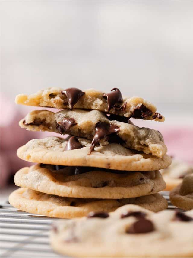 How to Make Eggless Chocolate Chip Cookies