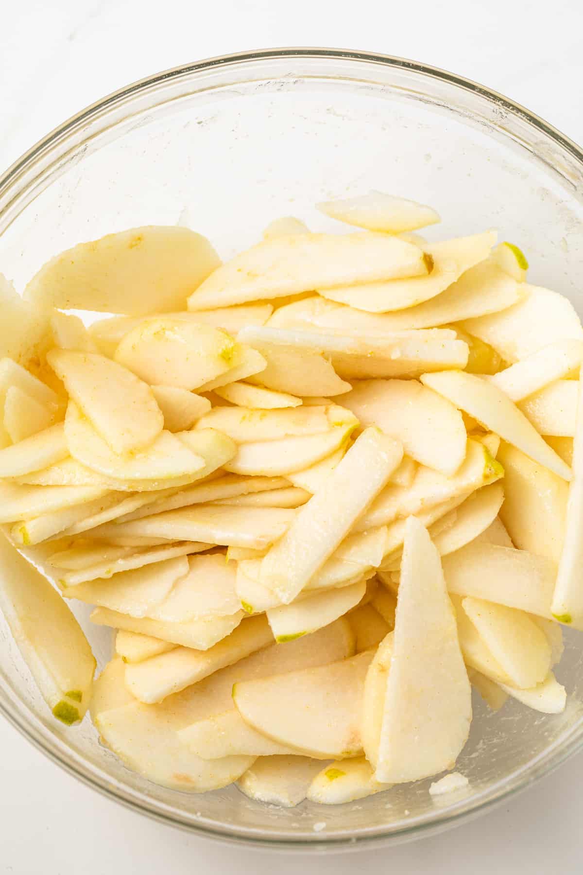 Pears in a bowl.